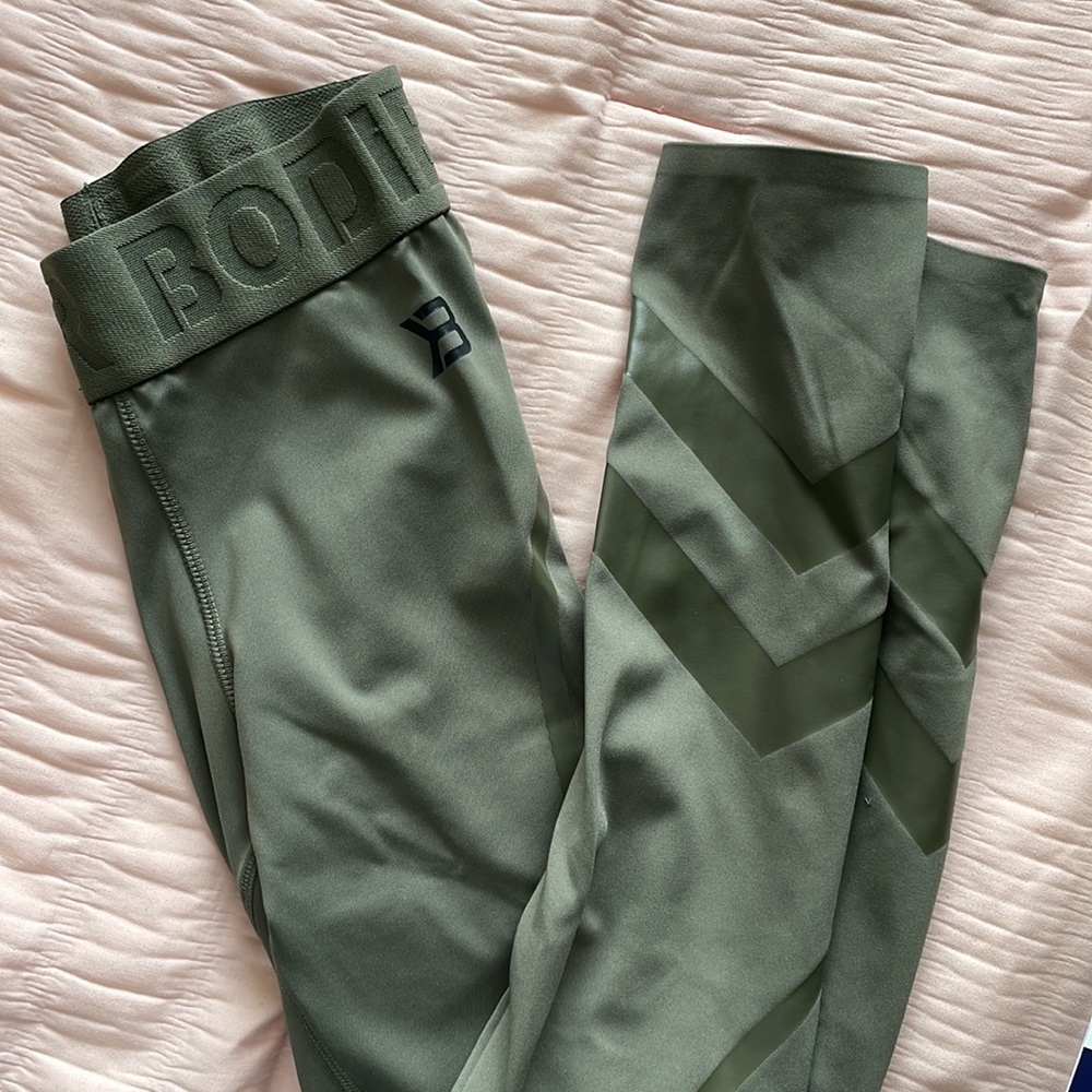BETTER BODIES leggings
